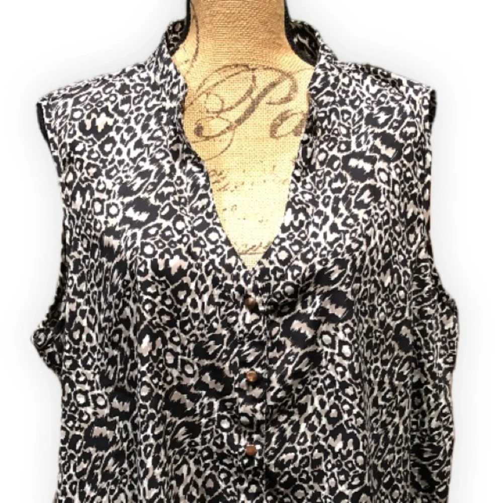 Loose Fit Leopard Print Sleeveless Front Tie Button Up Blouse from Indulge 2X - Picture 9 of 10